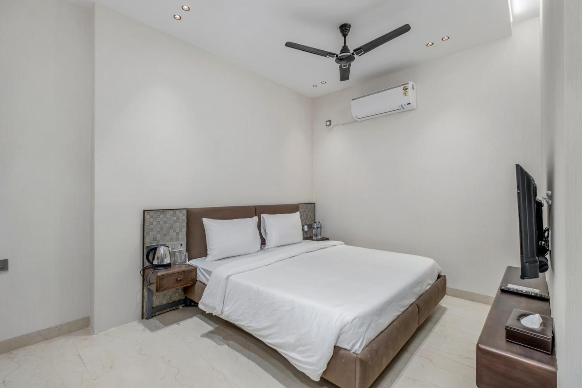 Hari Om Residency 800 Meters From Ram Mandir Ayodhya Hotel Exterior foto